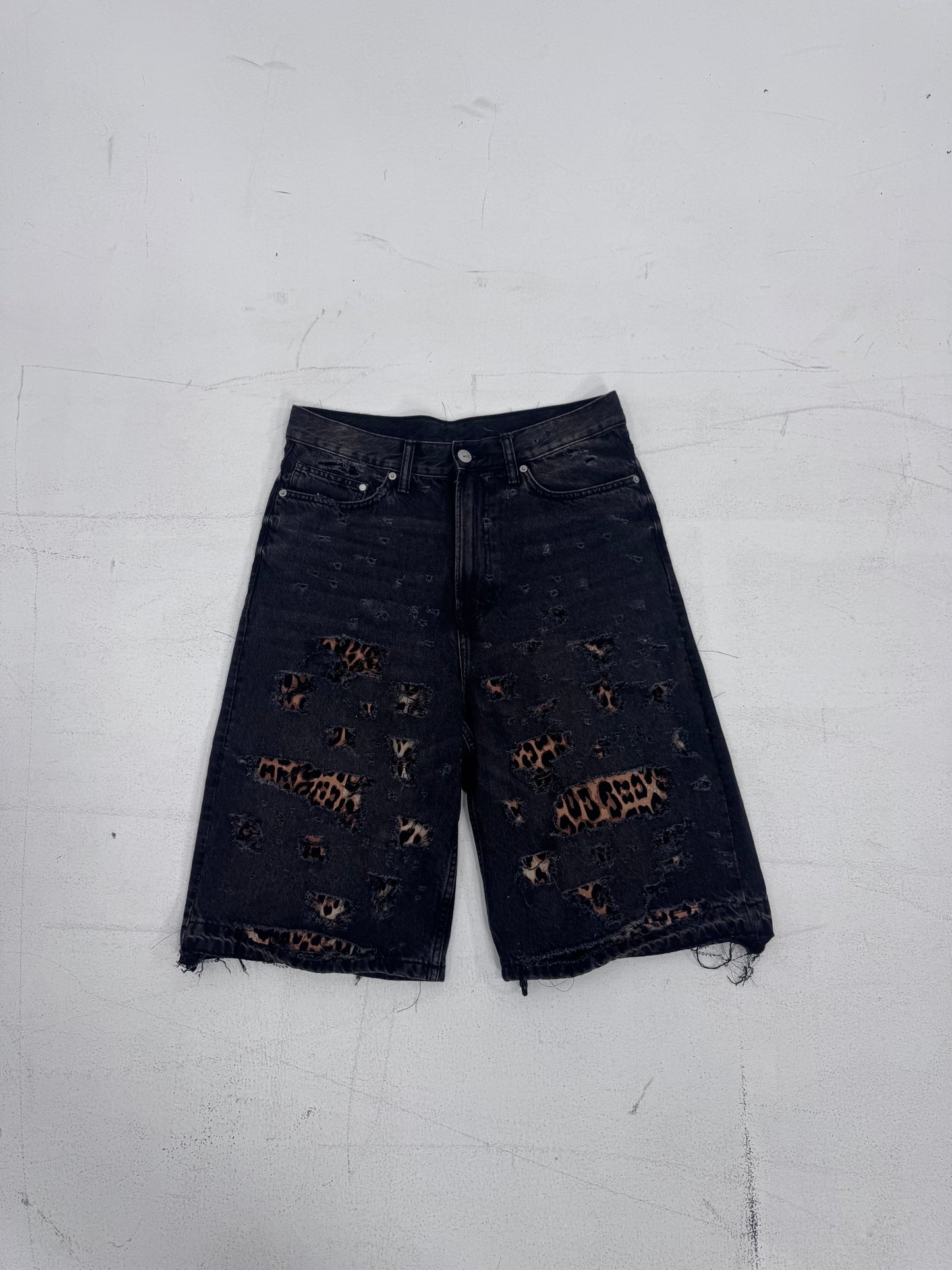 Glamour Destroyed Denim